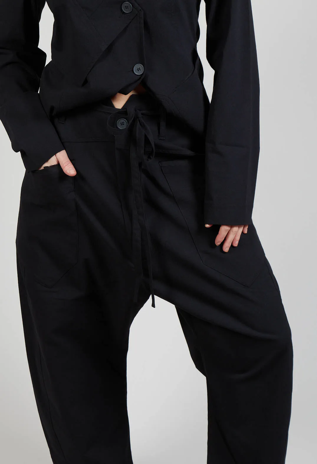 Balloon Trousers in Black