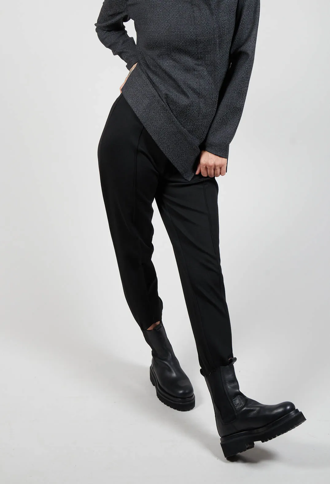 Bamu Stirrup Leggings in Black