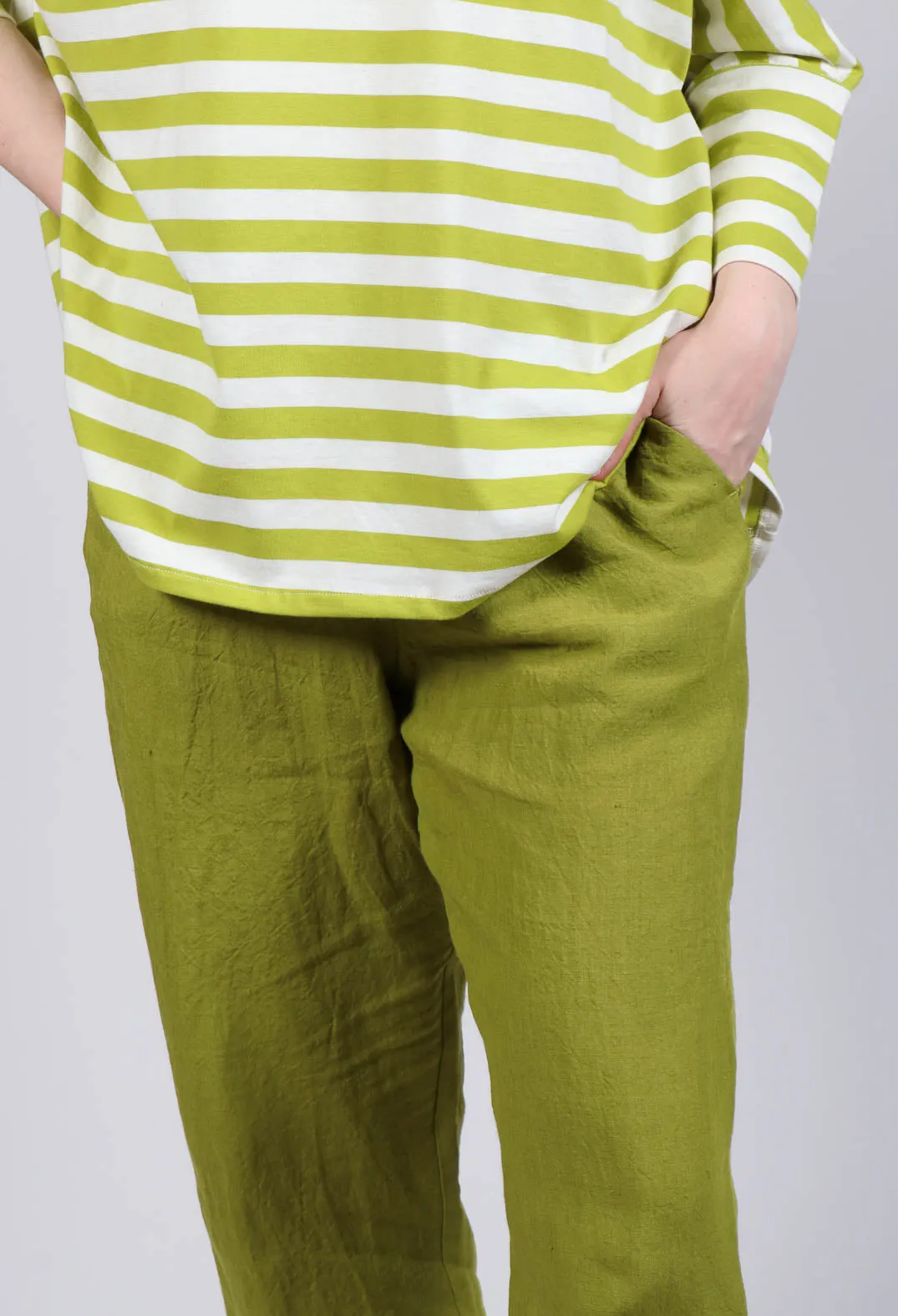 Linen Trousers in Pistachio