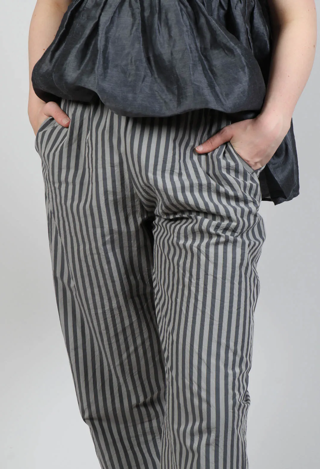 Linen Trousers in Stone