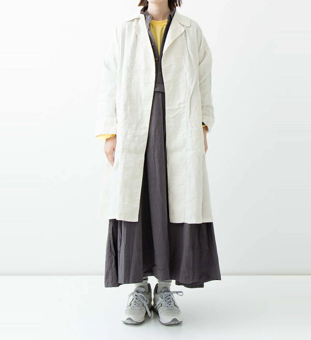 Lithuanian Linen Coat - White