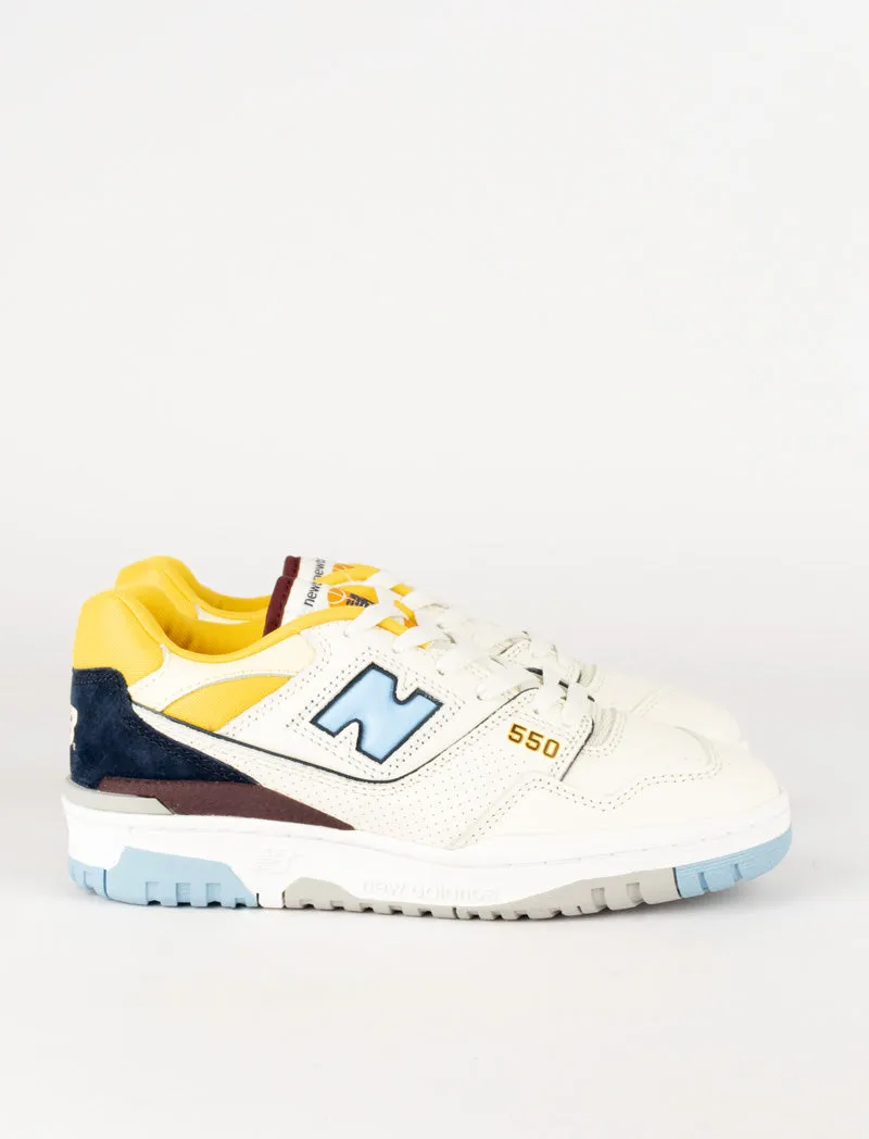 New Balance 550 Trainers Sea Salt / Team Carolina