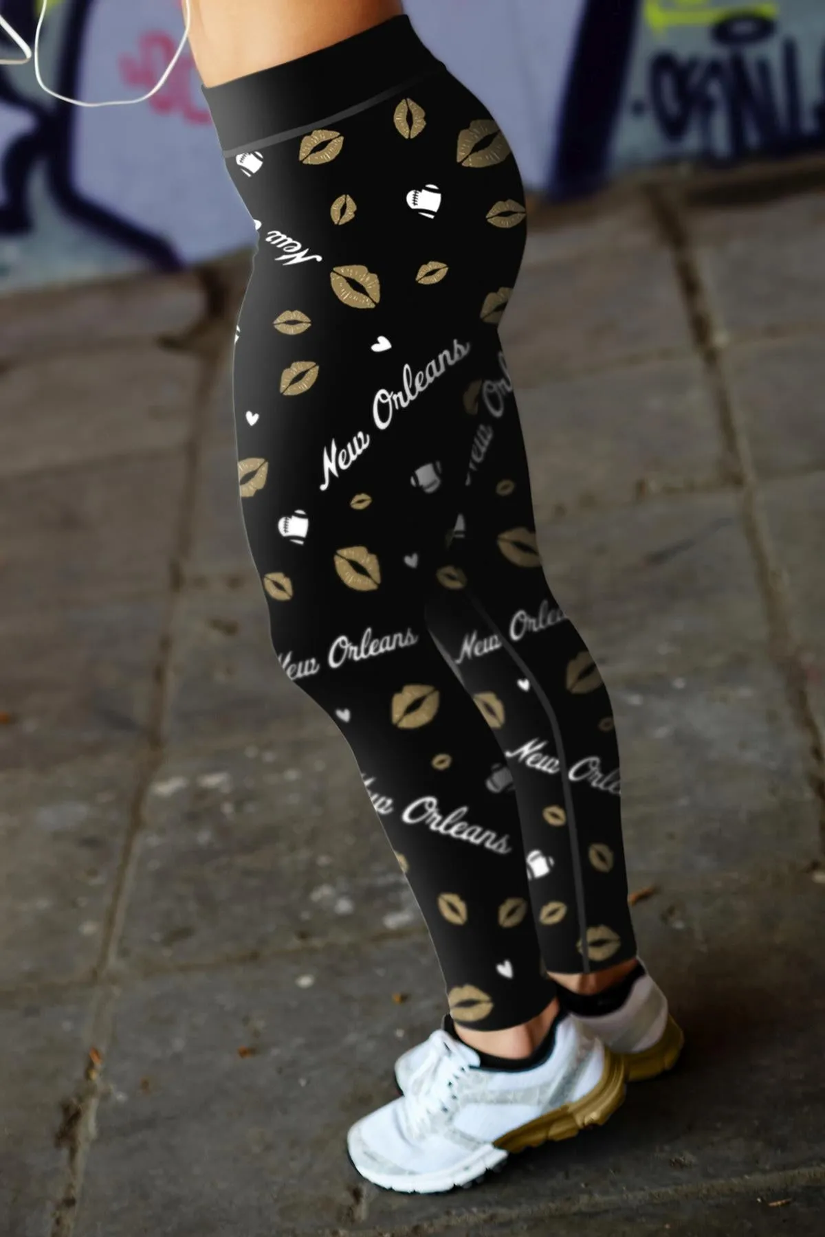 NO Lovin Kisses FB Leggings