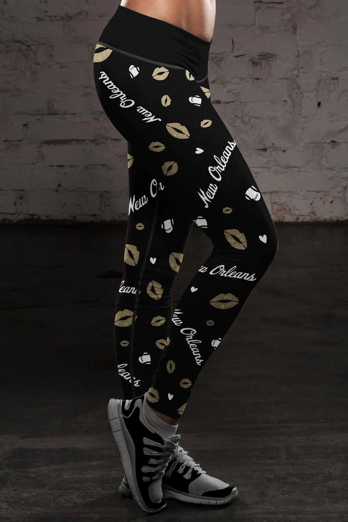 NO Lovin Kisses FB Leggings