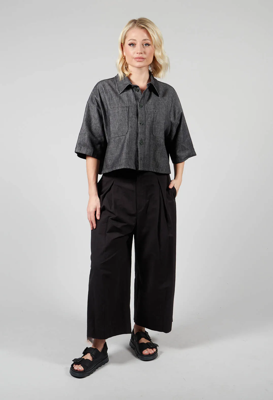 Pleated Trousers in Black