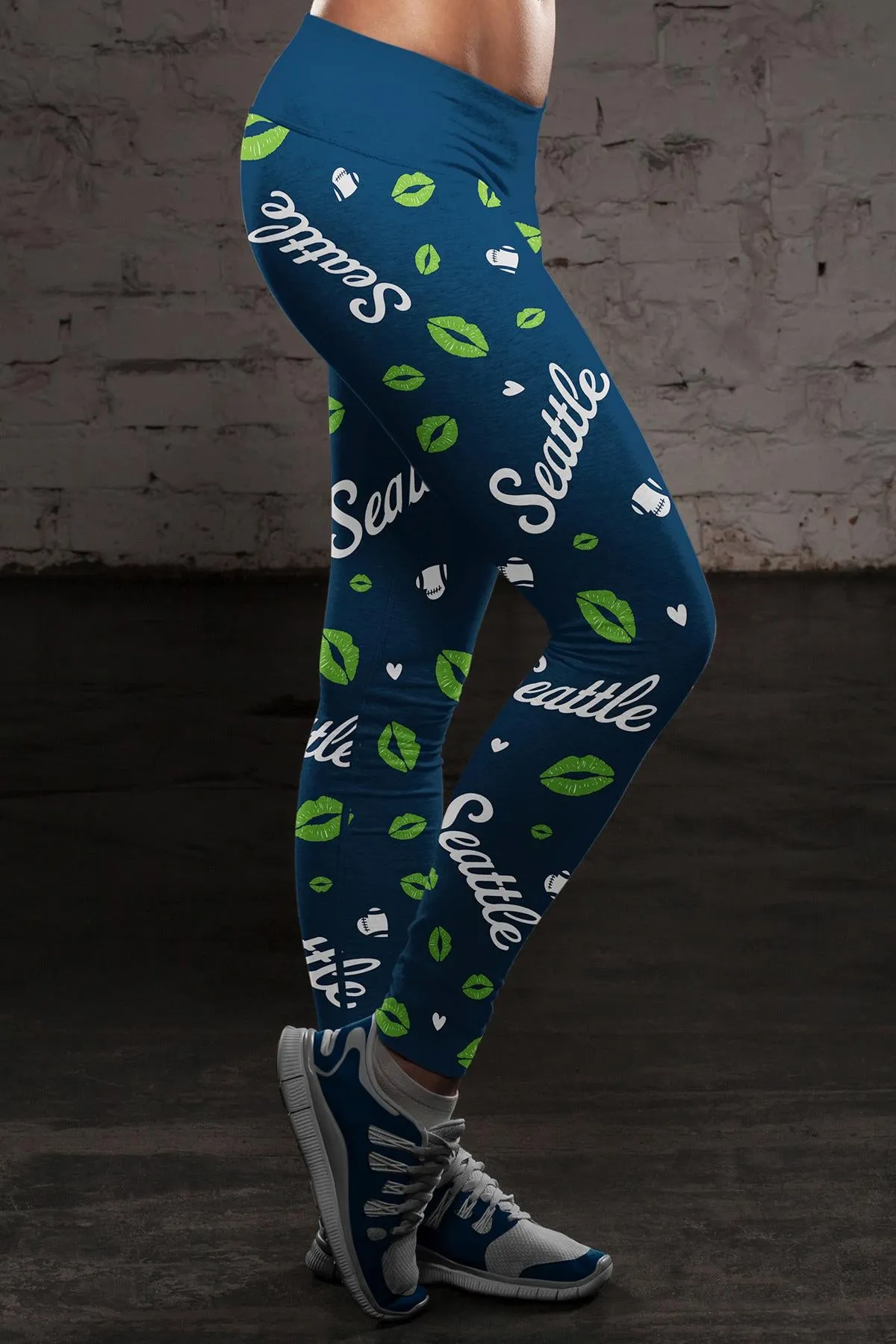 SEA Lovin Kisses FB Leggings