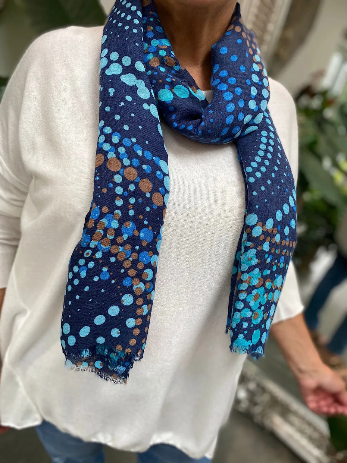 Spotted Circle Print Scarf