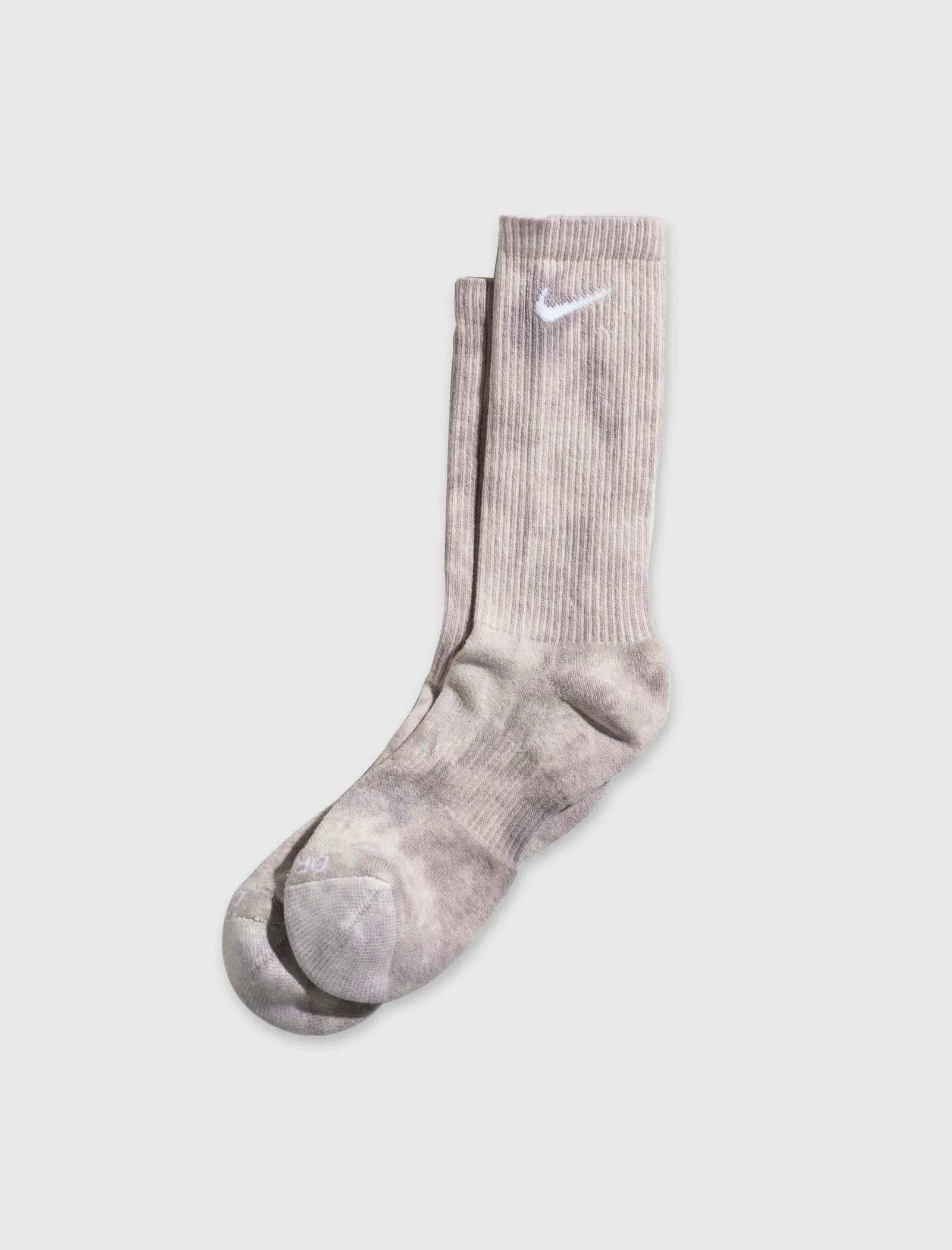 SWOOSH SOCKS