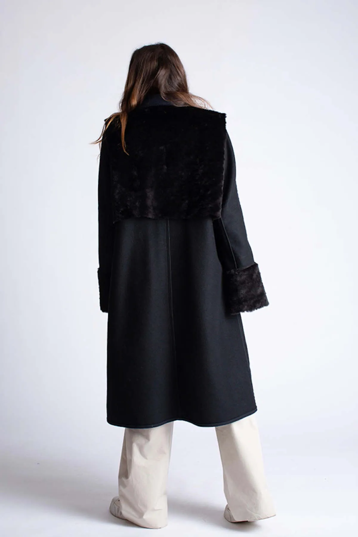 Timeless Coat - Navy/Black