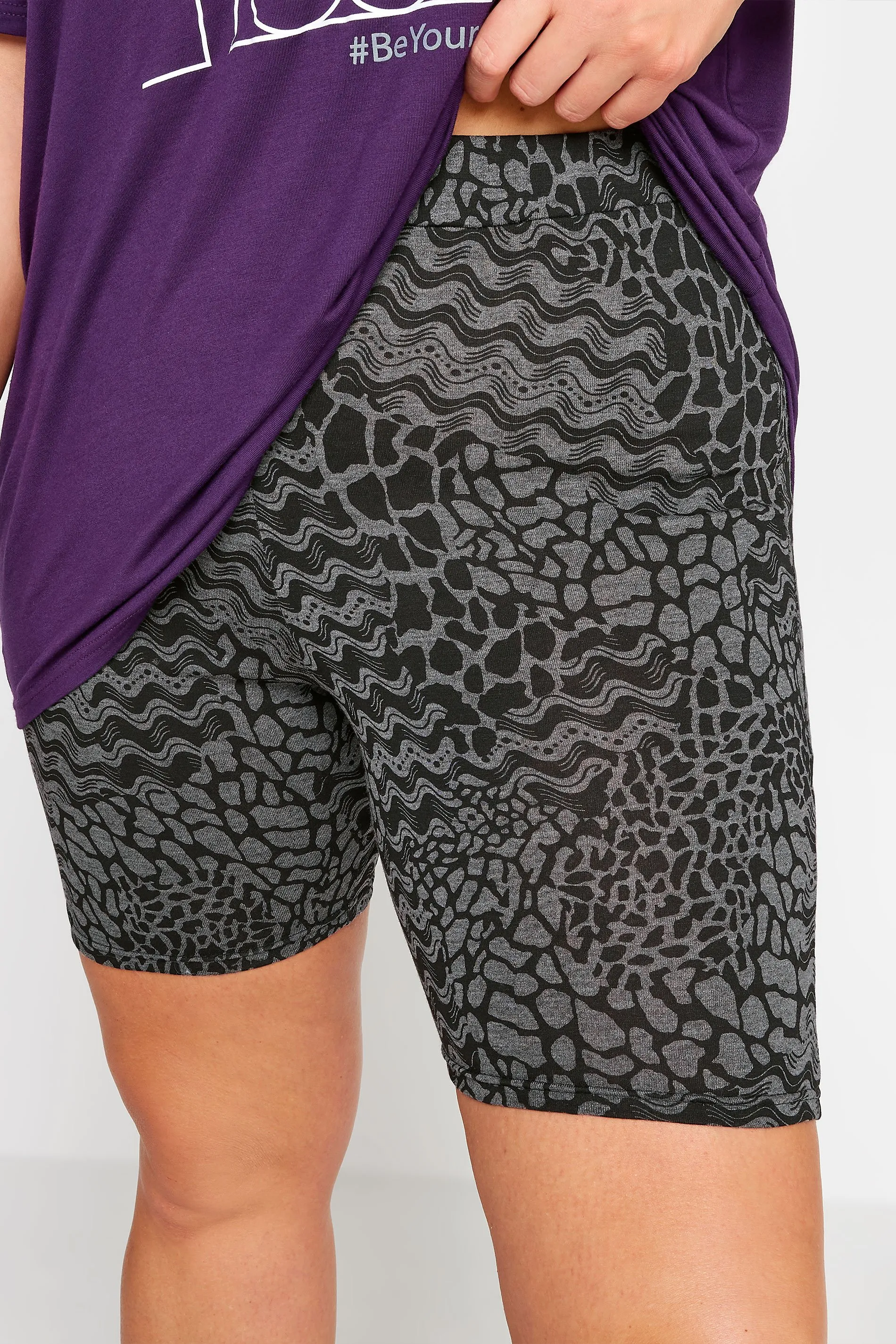 YOURS ACTIVE Curve Charcoal Grey Abstract Print Cycling Shorts